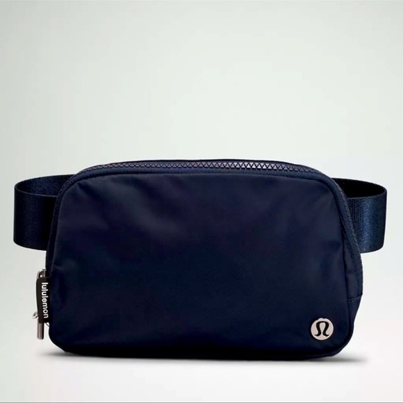 lululemon athletica Handbags - Lulu Lemon Everywhere Belt Bag